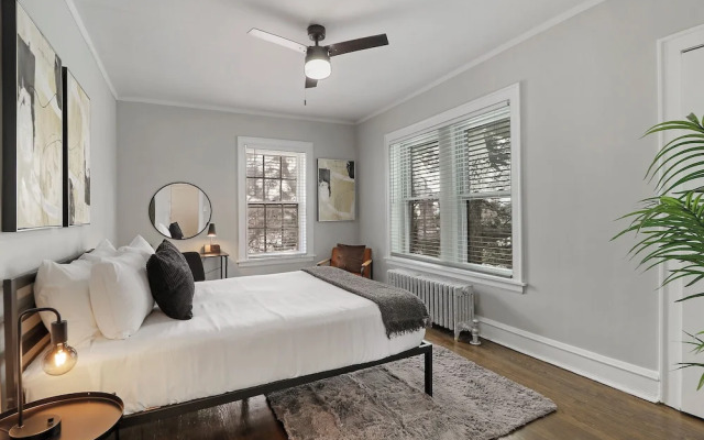 Chic 2BR Apt in Skokie - Elm 3A