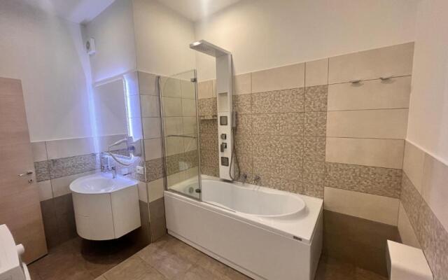 Esse House's Noto