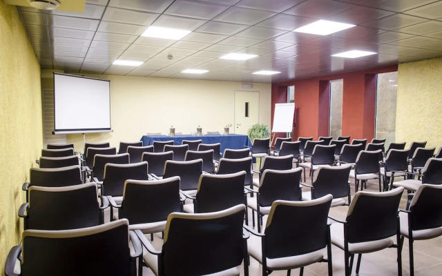 Elliot Osteria e Dormire in collina