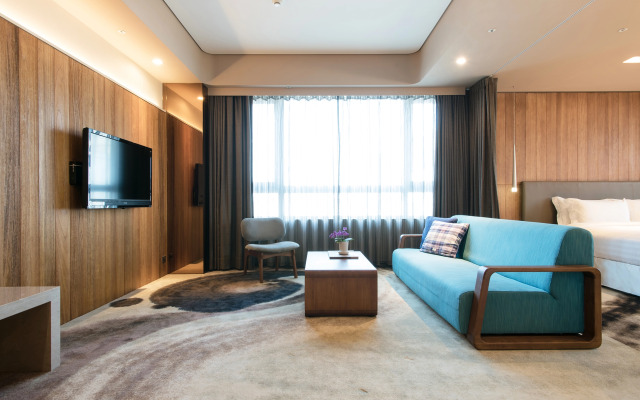 Home Hotel