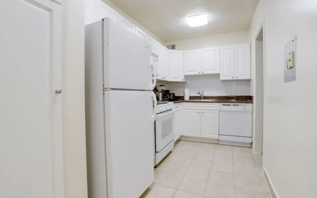 Magnificent Condo Crystal City With Gym