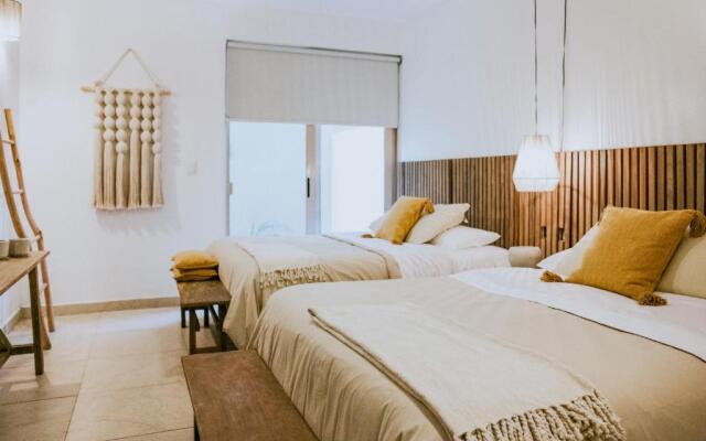 Paramar 105 by iMexico