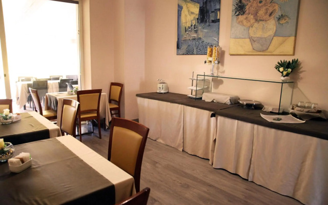 Hotel Sogni D'Oro Airport