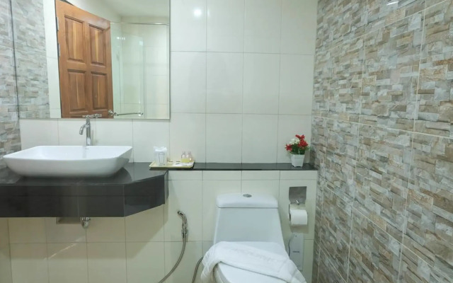 The Oasis Khaolak Resort