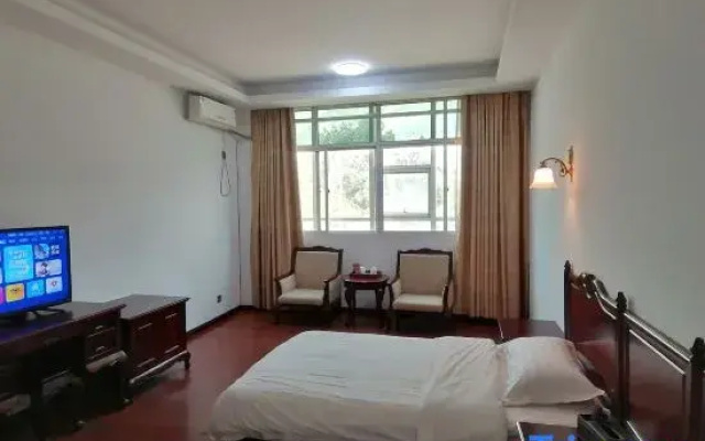 ShunCheng hotel with hot spring