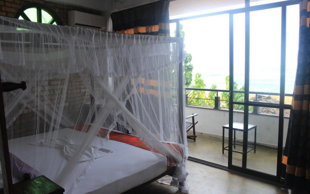Manidi Beach Resort