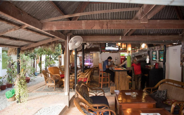 Five Rose Siem Reap Hostel