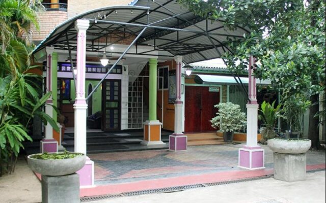 Terrel Hotel - Ampara