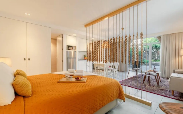 Gaia Superb Terrace Flat