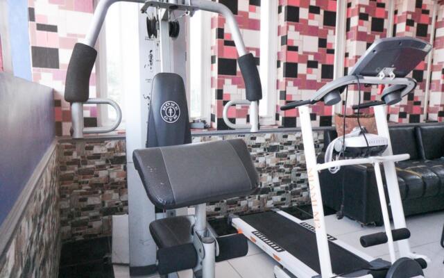 RedDoorz near Alun Alun Batu