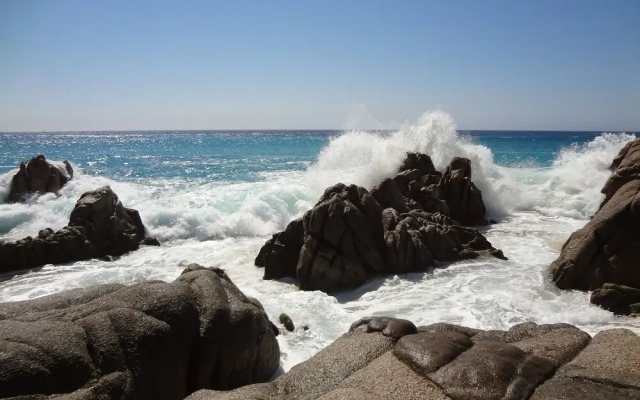 Cabo Hotel For Mexicans Only