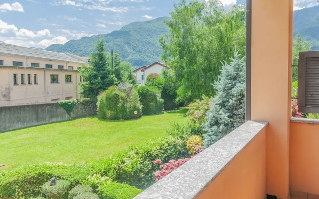 Sunflowers Home in Mandello del Lario