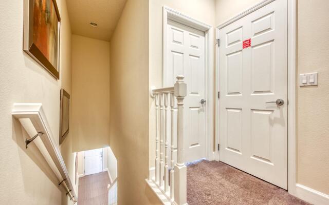 Nice and pleasant townhome villa with private pool near Disney