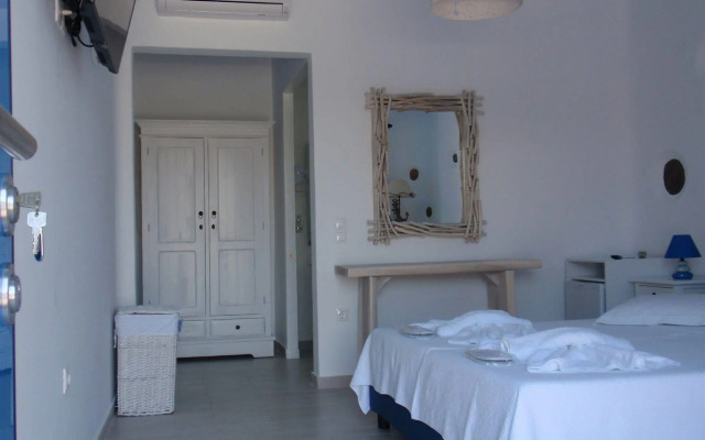 Mykonian Iros Suites & Villas