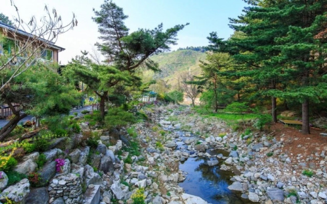 Pocheon Jatnamu Solhyanggi Pension