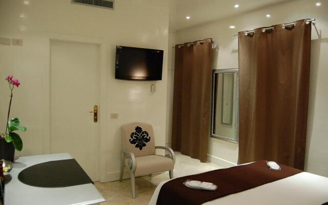 Royal Palace Luxury Hotel