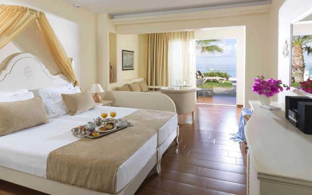 Отель Alexander Beach Hotel & Village Resort