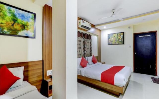 Hotel Krishna Palace Vastrapur