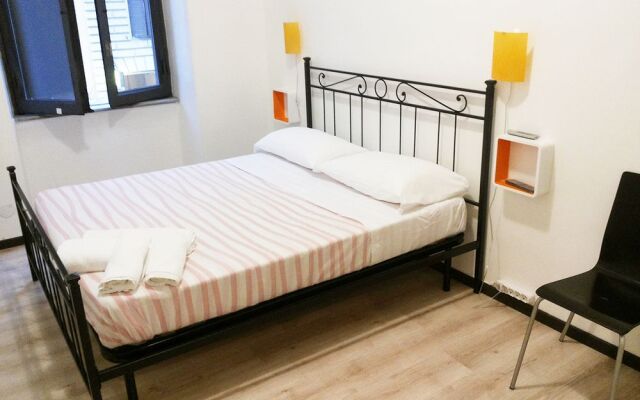 Ad Hoc Guesthouse