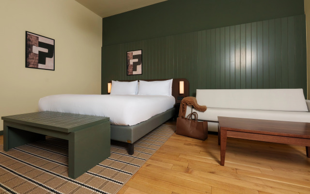 The Honest Budapest by Chic & Basic