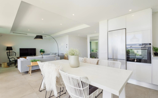 Luxury holiday apartment with 2 bedrooms in Cancelada