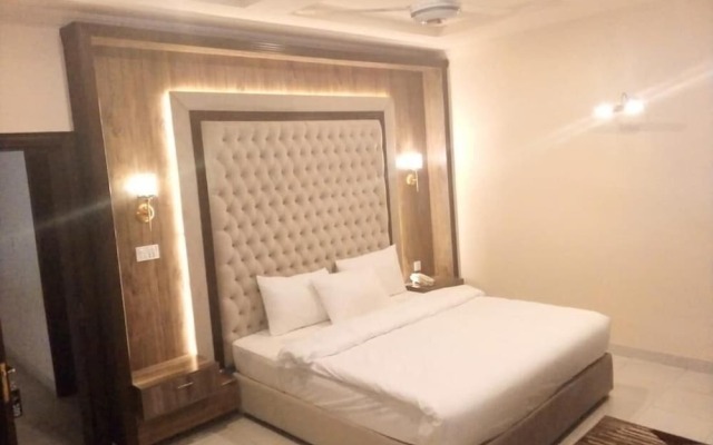 Royal Hayat - Budget Double Room