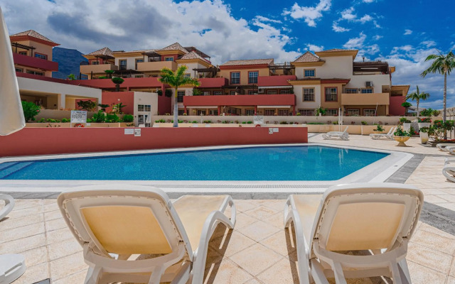 Terrazas del Duque II apartment