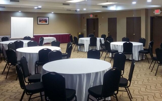Holiday Inn Express & Suites Atlanta - Tucker Northlake by IHG