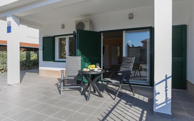 Awesome Apartment in Kastel Stari With Wifi