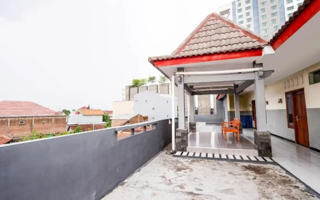 SPOT ON 2209 Solo Point Guest House Syariah