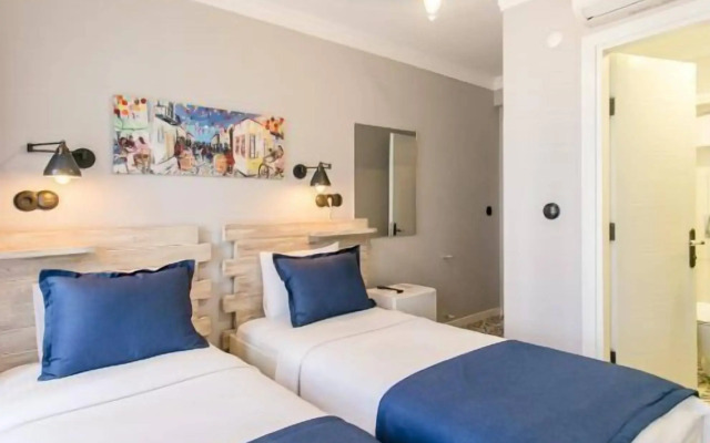 Ayapetro Hotel