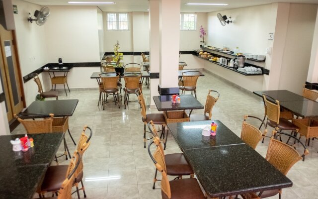 Hotel Almanara