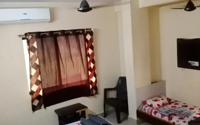 Hotel Laxmi Sadan
