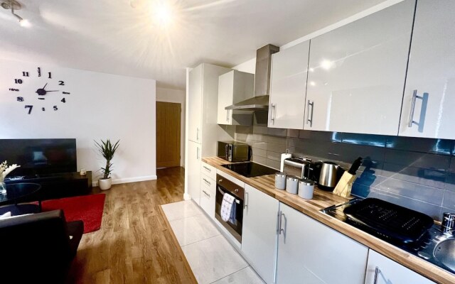 Captivating 2-bed Apartment in Bedford