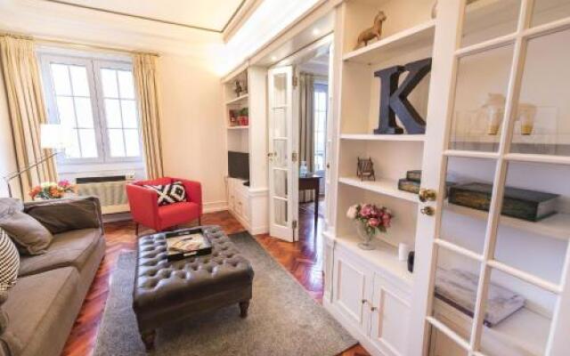 LovelyStay - Campo Pequeno Charming Apartment