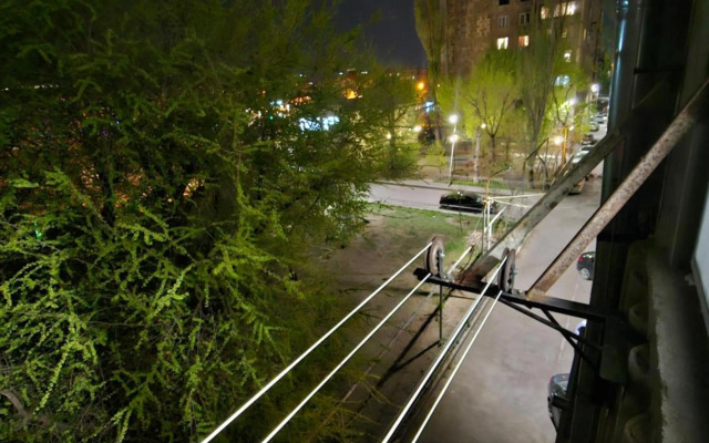 Sunny Apartment close to Erebuni mall