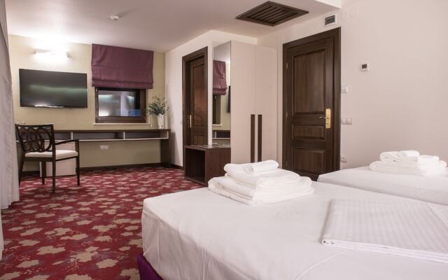 Hotel Relax