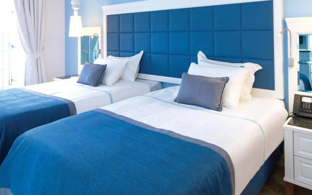 Azure Villas by Cornelia