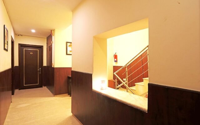 OYO 27927 Hotel Picasso