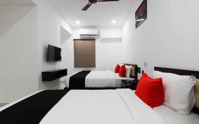 Capital O 63727 Mythri Hotel