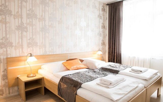 Hotel Imos