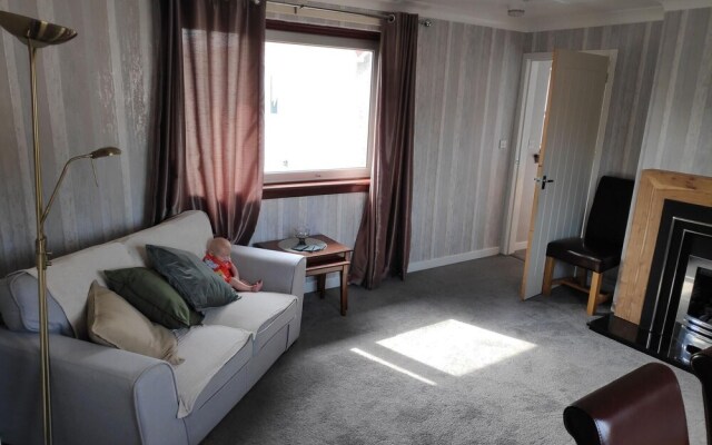 Lovely 2BD Flat in Picturesque Limekilns Fife