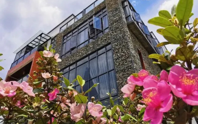 Youran Shanju Hostel