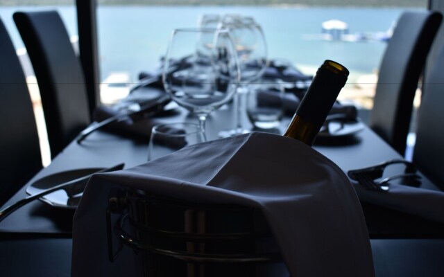 Sky Beach Aparthotel