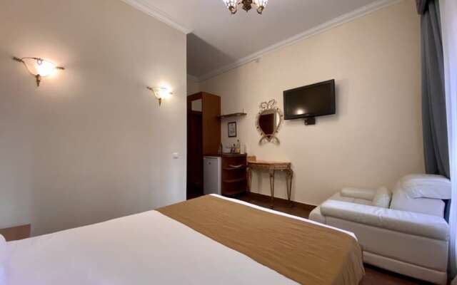 Boomerang Business Hotel
