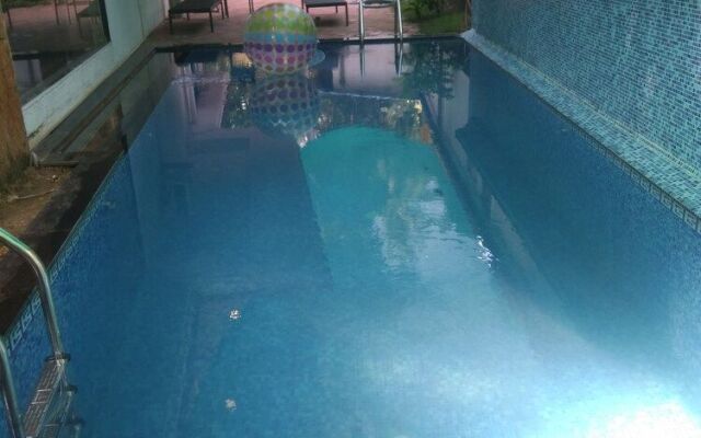 Hotel Karon Premium