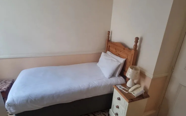 The Oak Hotel