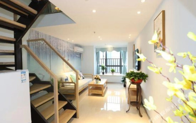 Star Tour Apartment Hotel (Zhaoqing Agile Plaza Store)