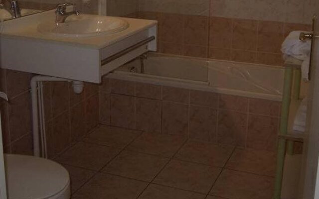 Logis Hôtel Restaurant Le Sorbier