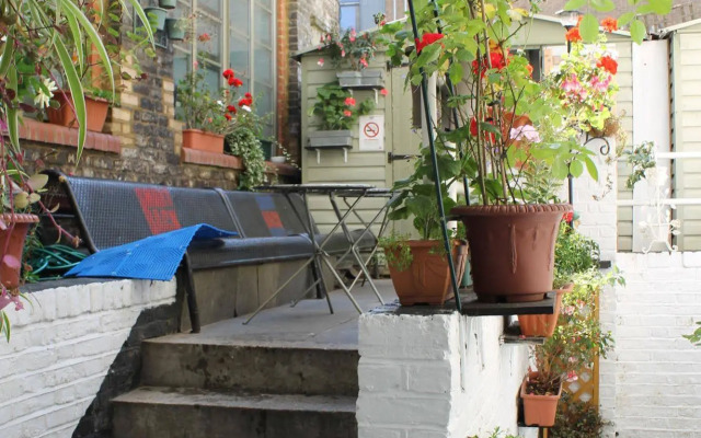 Smart Camden Inn Hostel